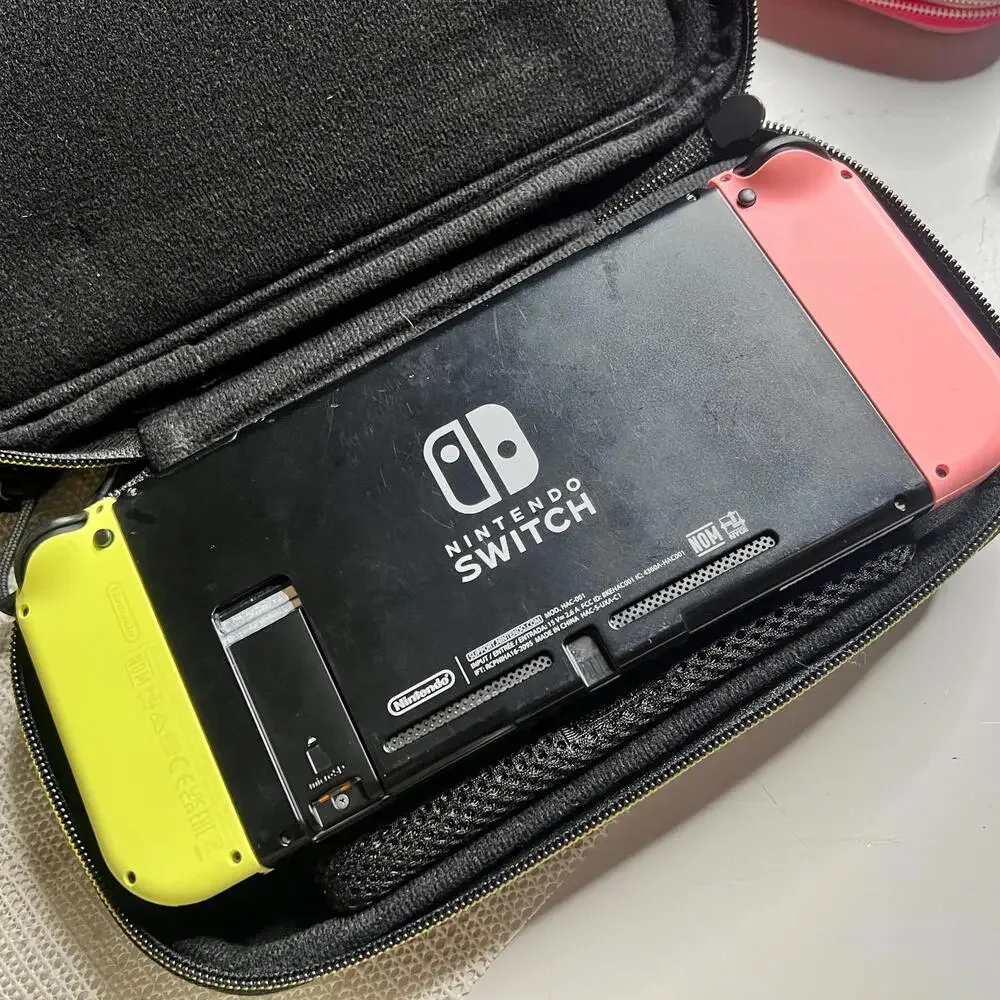 Nintendo Switch‎ Console Pink Yellow Joy-Con Bundle Games Controllers Cases Lot